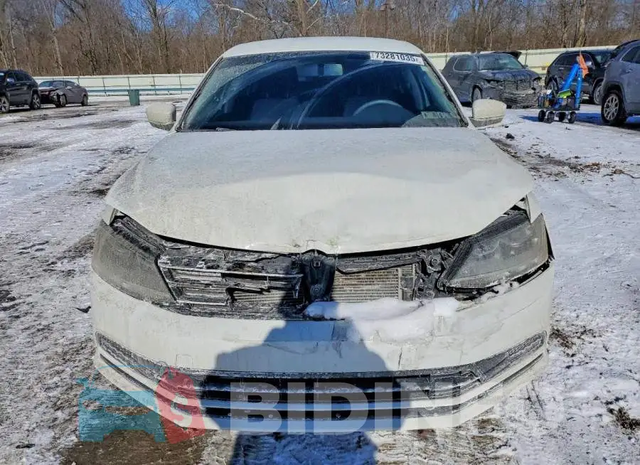 3VW2B7AJ9HM240446 Photo# 5