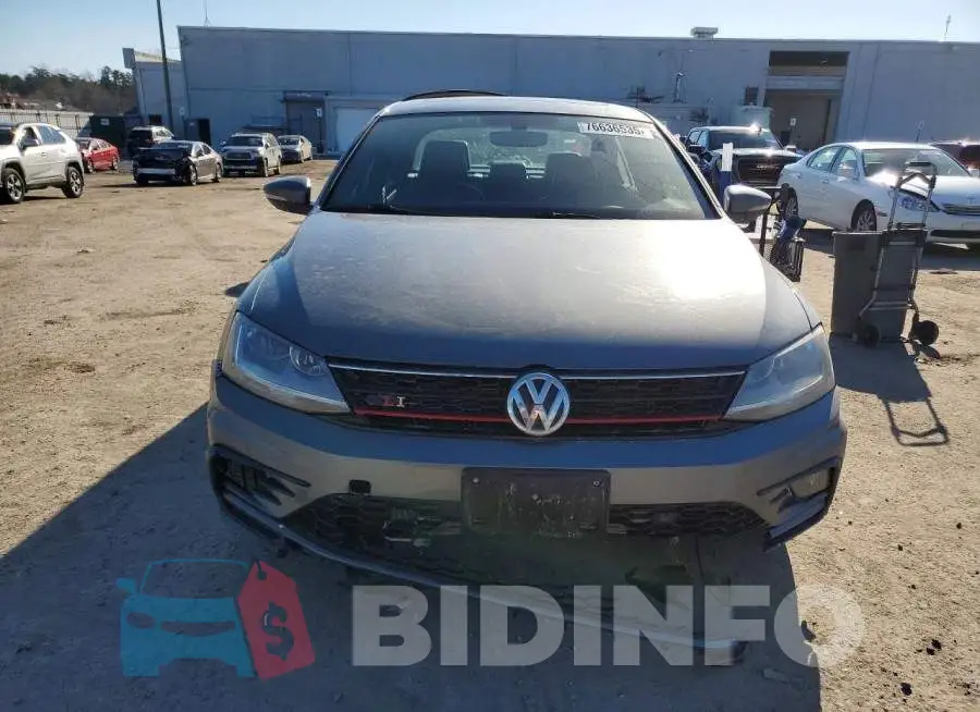 3VW4T7AJ1HM320068 Photo# 5