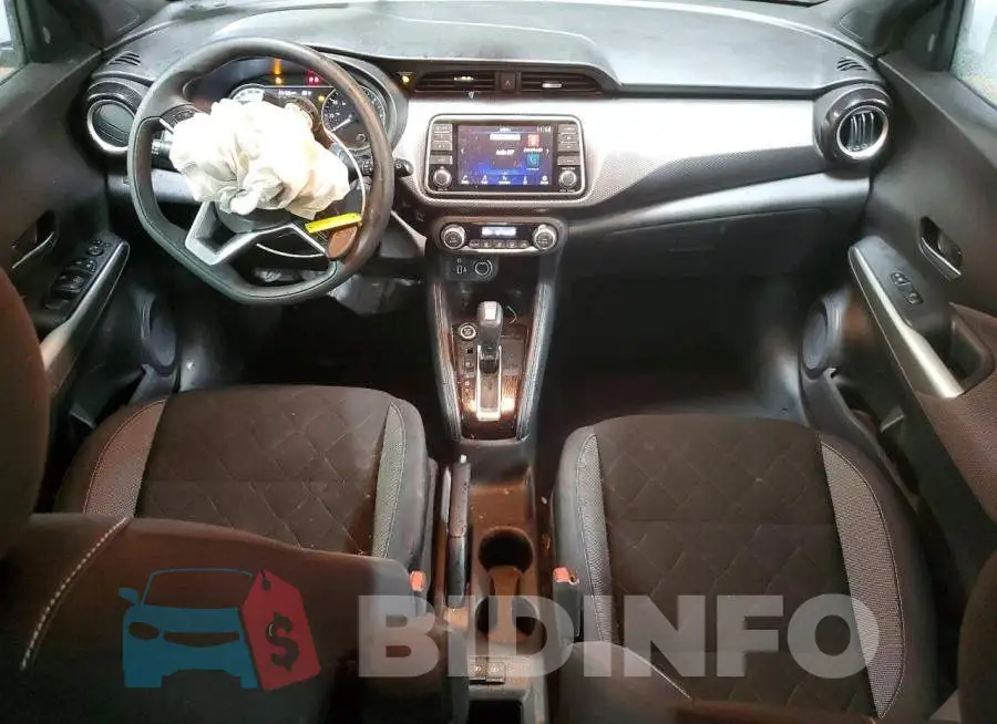 3N1CP5CU5KL522152 Photo# 8