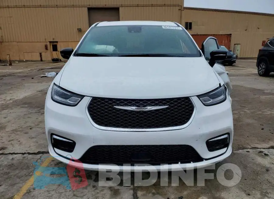 2C4RC1BG2TR171048 Photo# 5