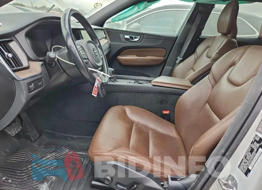 YV4102RK3M1855583 Photo# 7