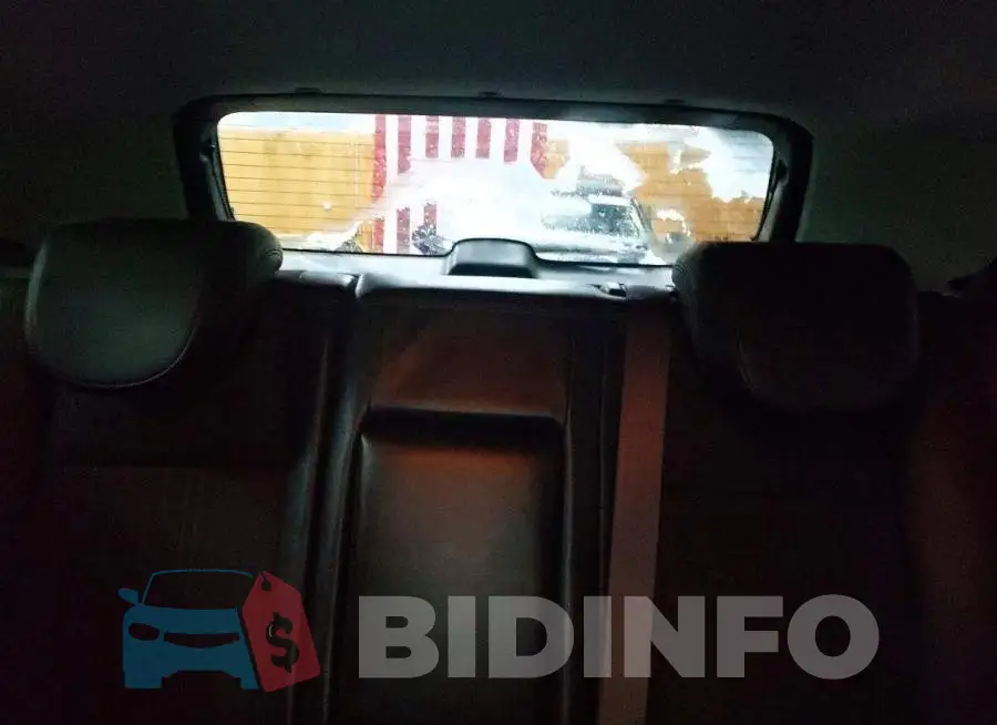 KL7CJLSB6JB674568 Photo# 10