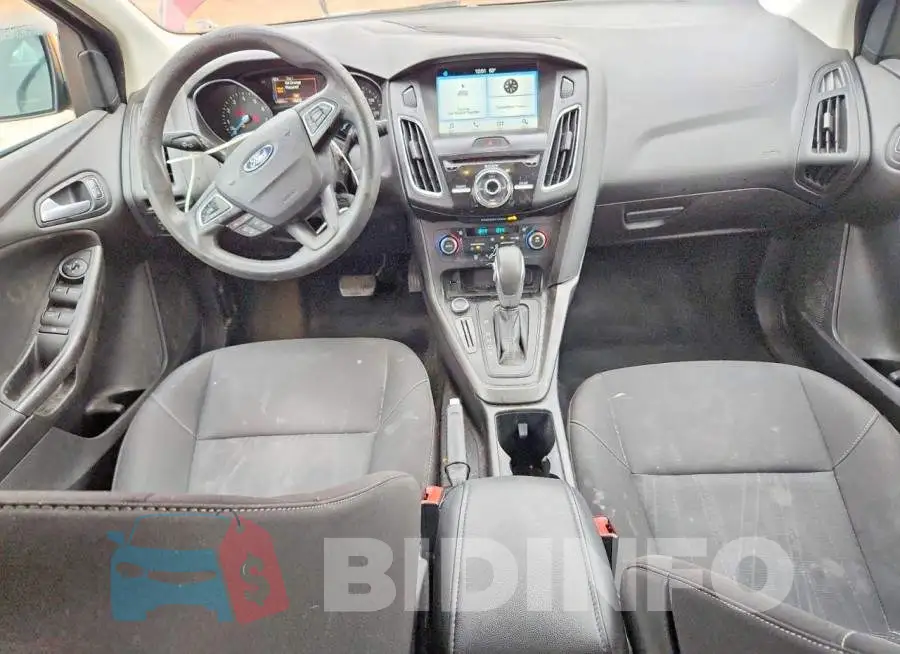 1FADP3H27HL336829 Photo# 8