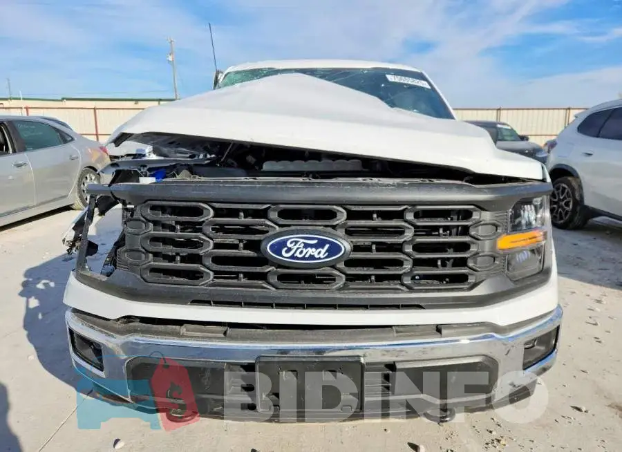 1FTMF1L52SKF11827 Photo# 5