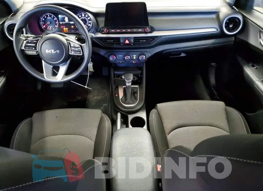 3KPF24AD5PE625752 Photo# 8