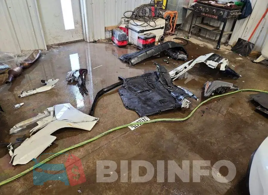5YFM4RCE7LP040894 Photo# 12