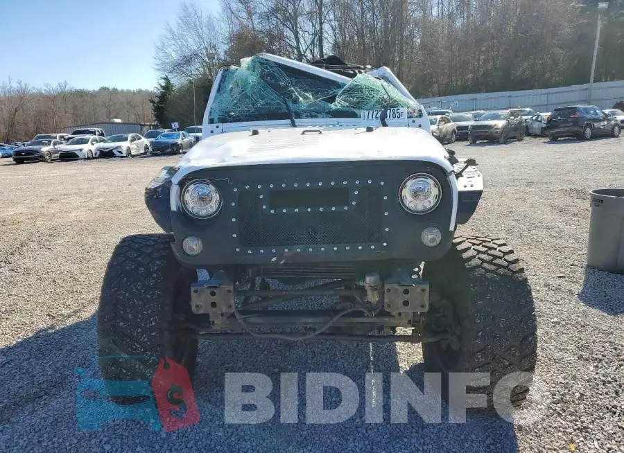 1C4BJWEG8HL711907 Photo# 5