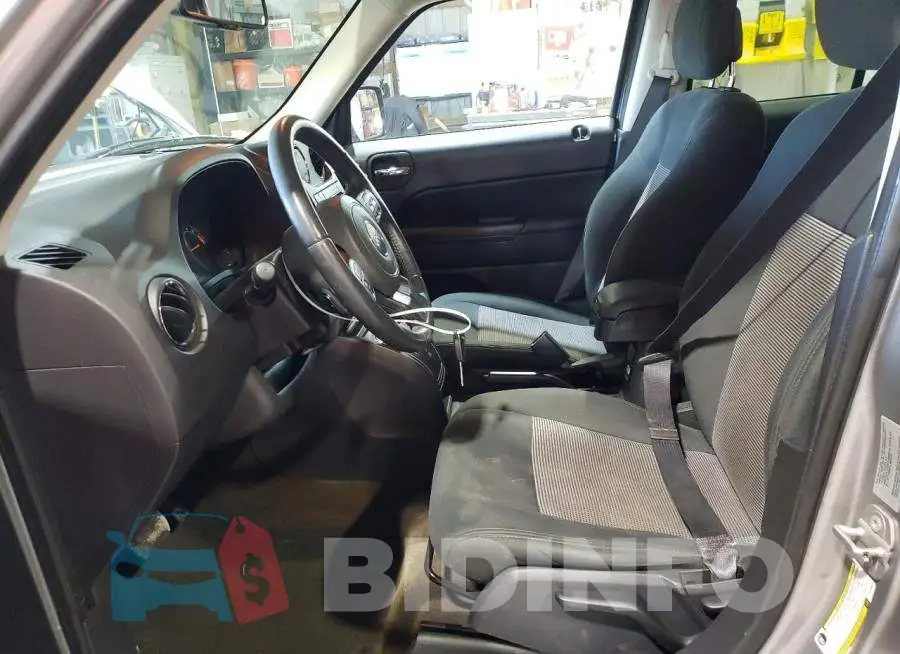 1C4NJPFA1HD148819 Photo# 7