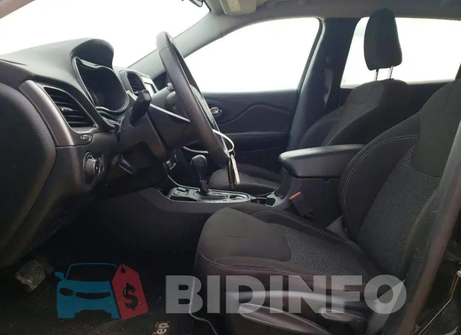 1C4PJLCB5KD203357 Photo# 7