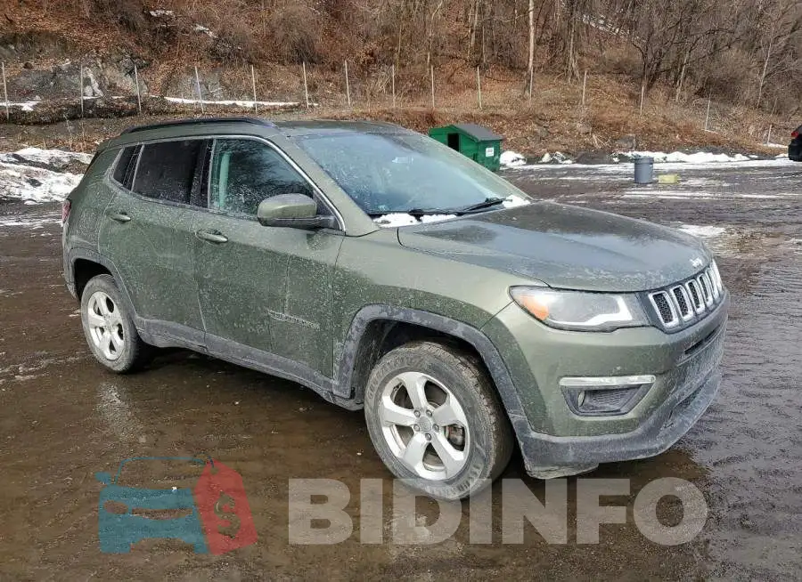 3C4NJDBBXJT392479 Photo# 4