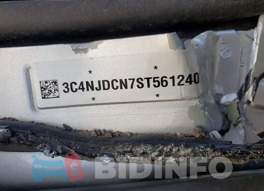 3C4NJDCN7ST561240 Photo# 13