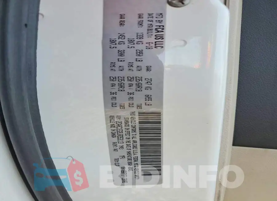 2C4RC1EG9JR353113 Photo# 13