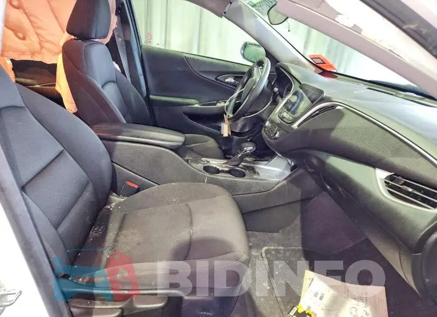 1G1ZD5ST1RF172945 Photo# 7