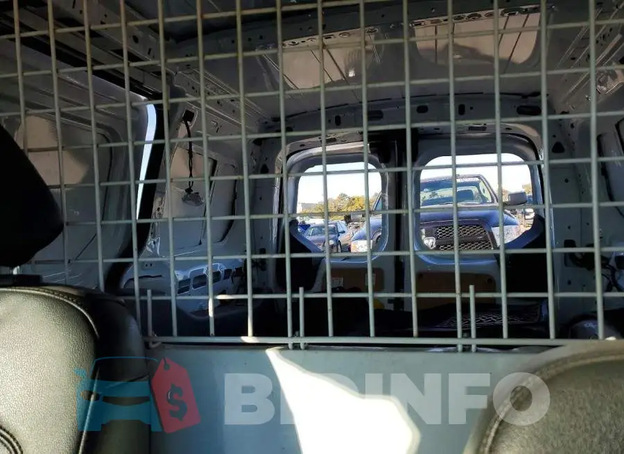 NM0LS7S28N1513803 Photo# 10