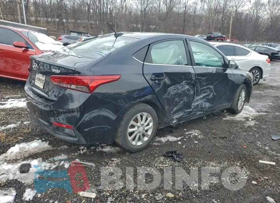 3KPC24A68NE157498 Photo# 3