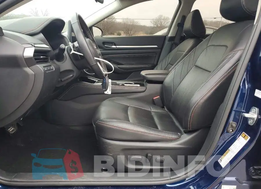 1N4BL4CV3PN391873 Photo# 7