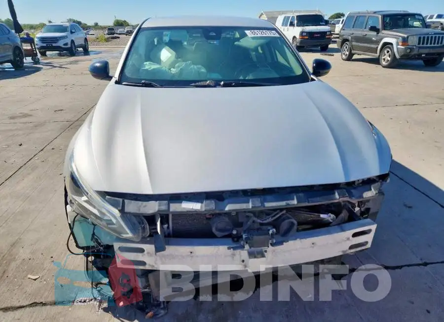 1N4BL4CV6LN311671 Photo# 5