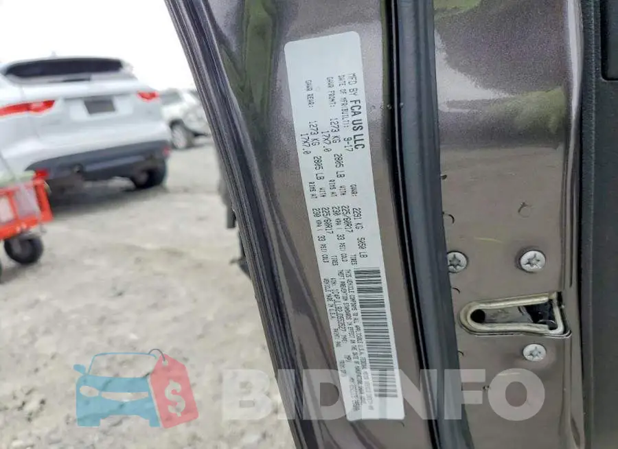 1C4PJLLB2JD553527 Photo# 13