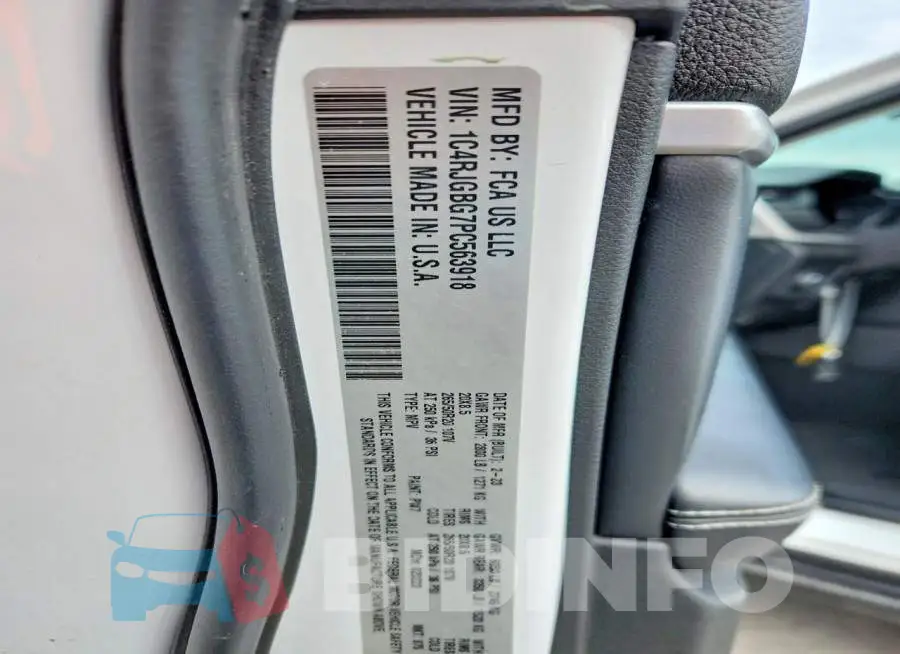 1C4RJGBG7PC563918 Photo# 12