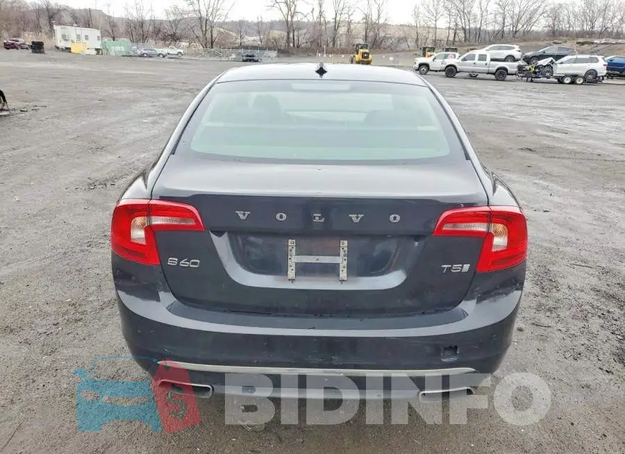 LYV402HK7HB137356 Photo# 6