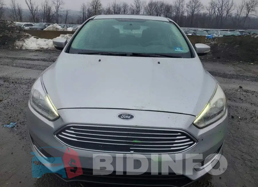 1FADP3N29JL317127 Photo# 5