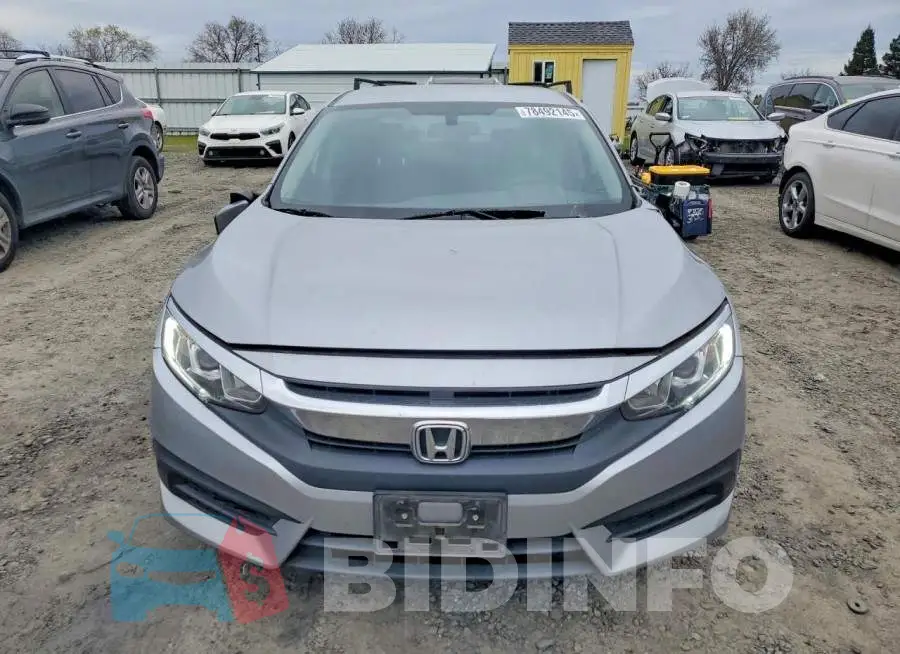 19XFC2F56HE210783 Photo# 5