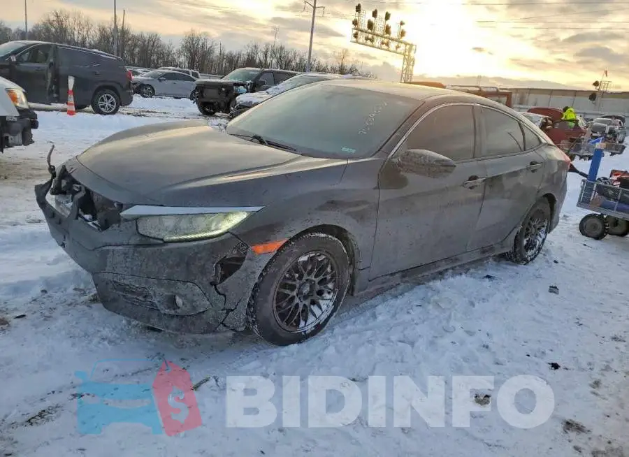 19XFC2F57JE022084 Photo# 1