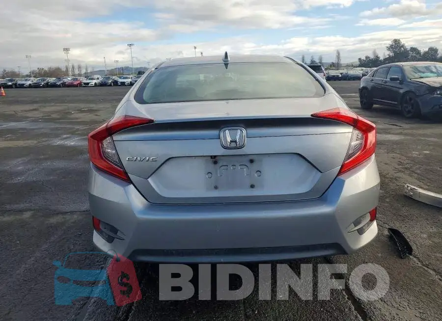 19XFC2F79HE227692 Photo# 6