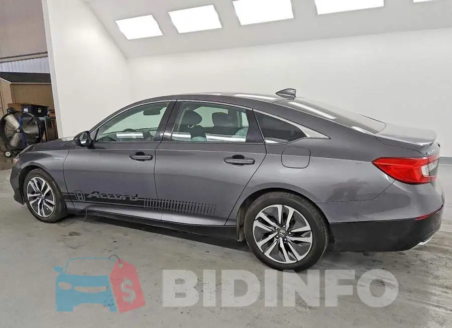 1HGCV3F17MA018142 Photo# 2