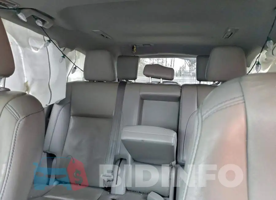 5TDJZRFH3KS589265 Photo# 10