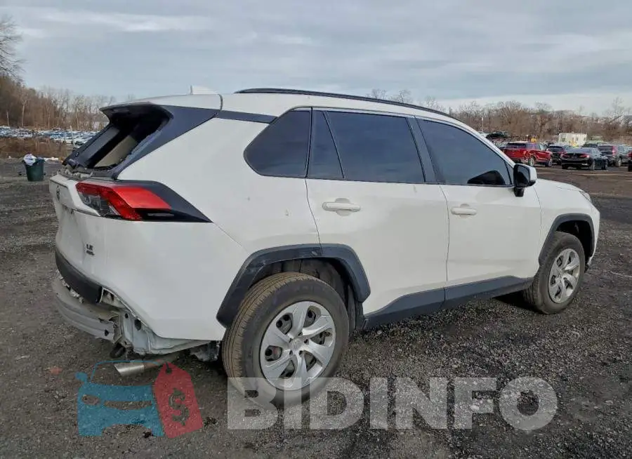 JTMF1RFV9MD069377 Photo# 3