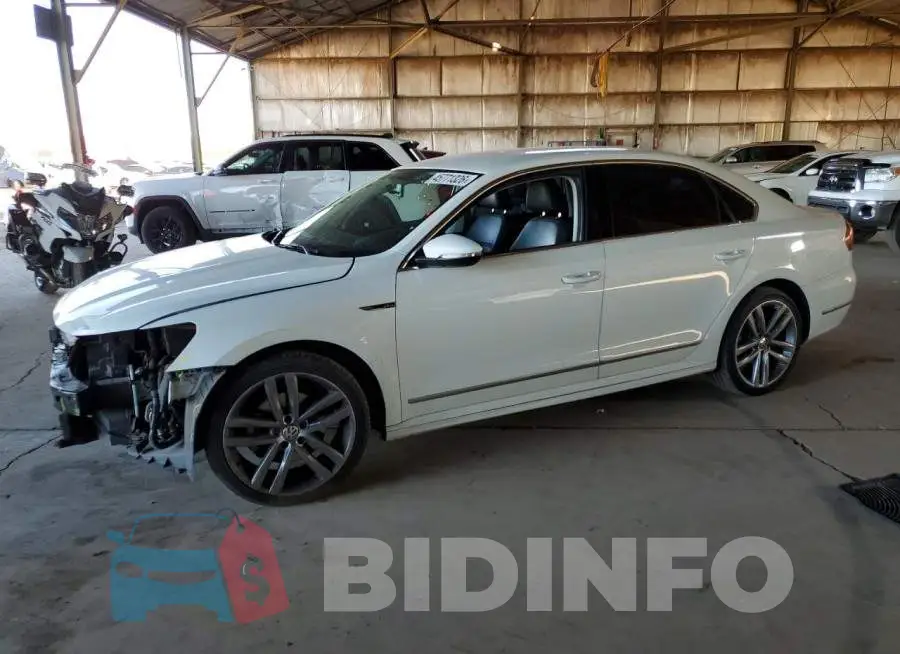 1VWDT7A3XHC065813 Photo# 1