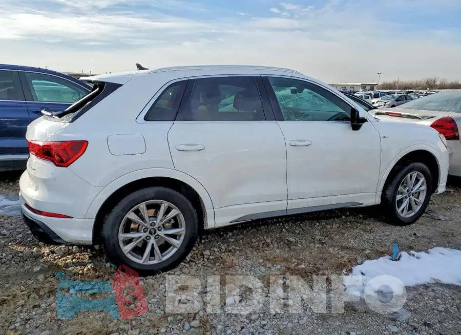 WA1DECF30M1022158 Photo# 3
