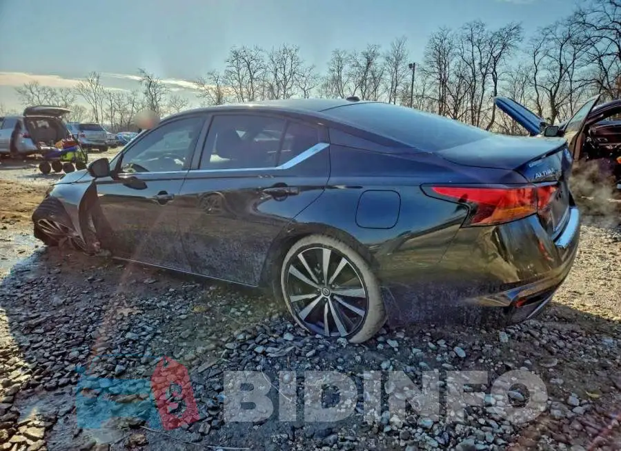 1N4BL4CV8MN421283 Photo# 2
