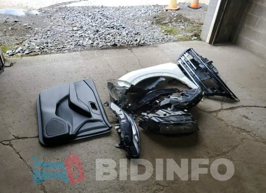 5N1BT3AB4RC672832 Photo# 13