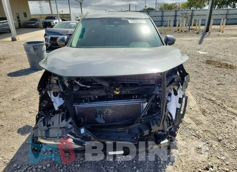5N1BT3BA7PC782065 Photo# 5