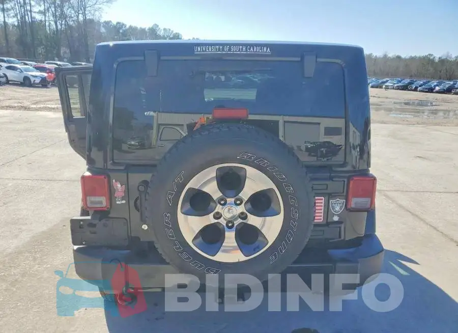 1C4BJWEGXHL698576 Photo# 6