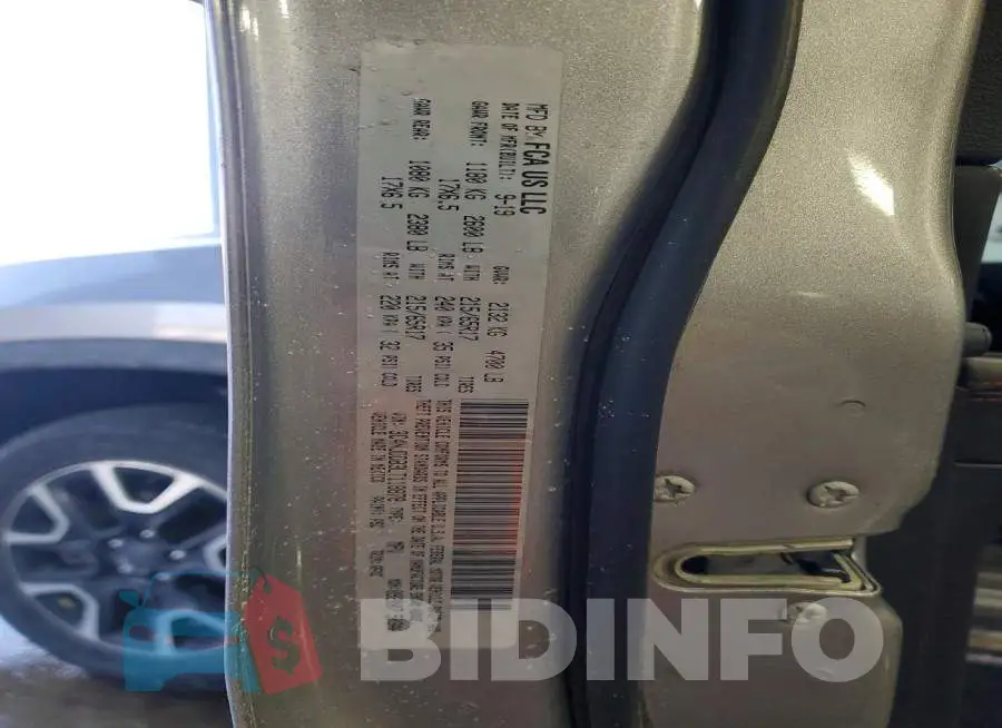 3C4NJDDB3LT118878 Photo# 13