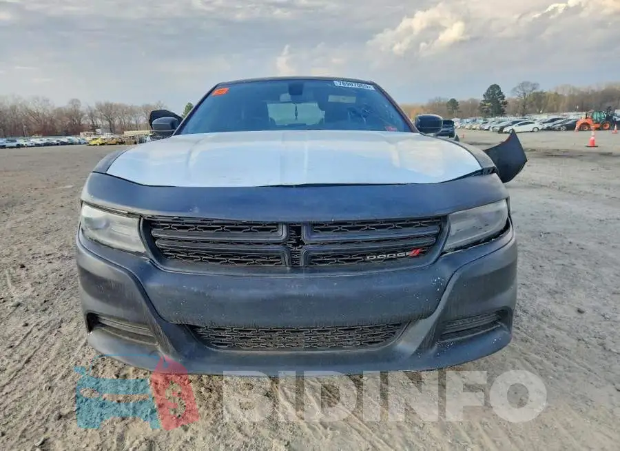 2C3CDXHG1HH525172 Photo# 5