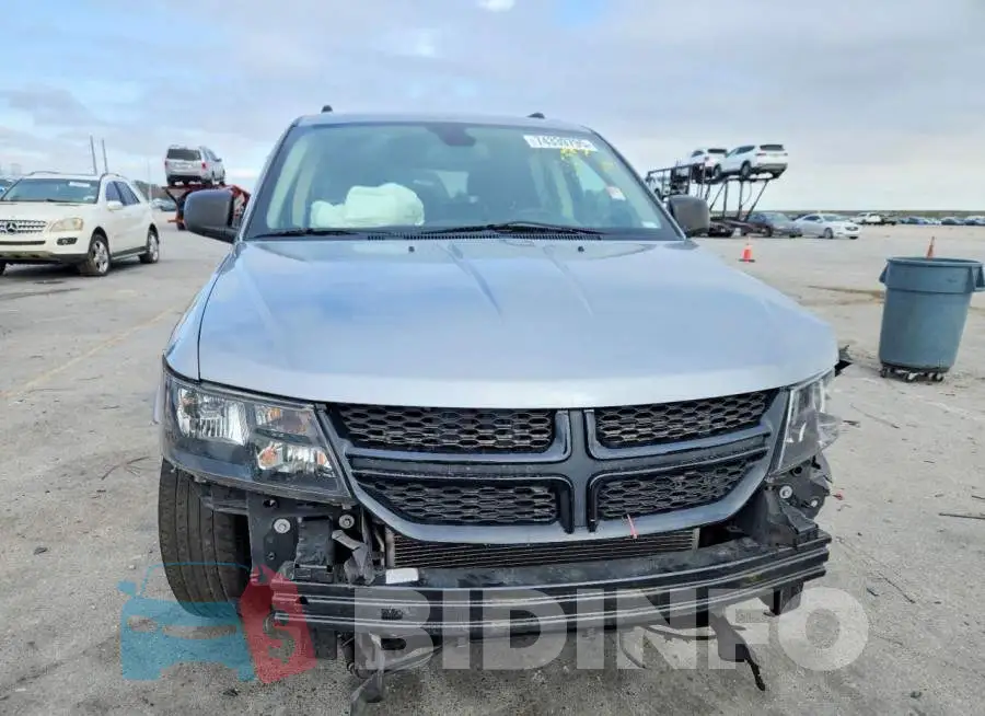 3C4PDCAB9LT272073 Photo# 5