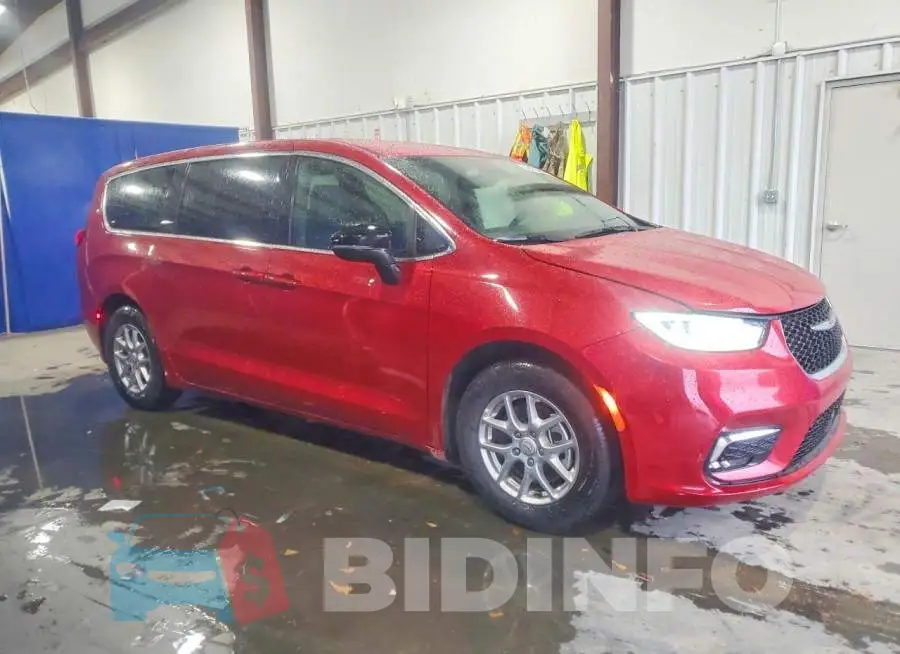 2C4RC1BG7SR577129 Photo# 4