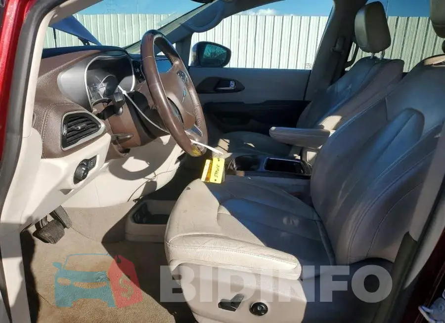 2C4RC1L73MR599615 Photo# 7
