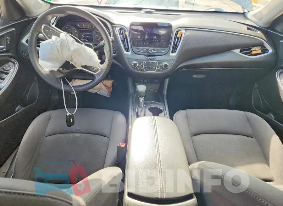 1G1ZD5ST2NF120038 Photo# 8