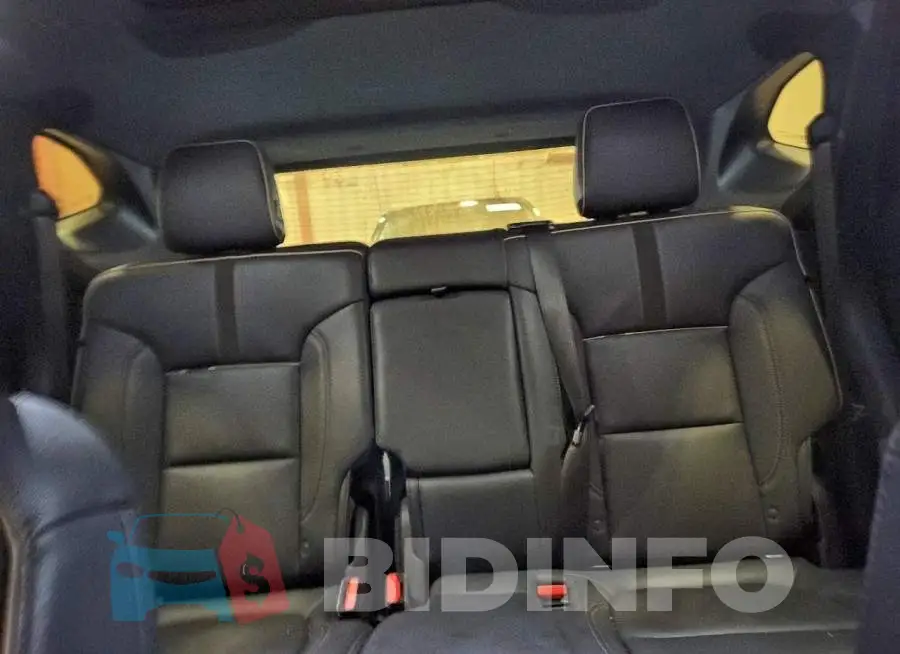 3GNKBLRS3MS528372 Photo# 10