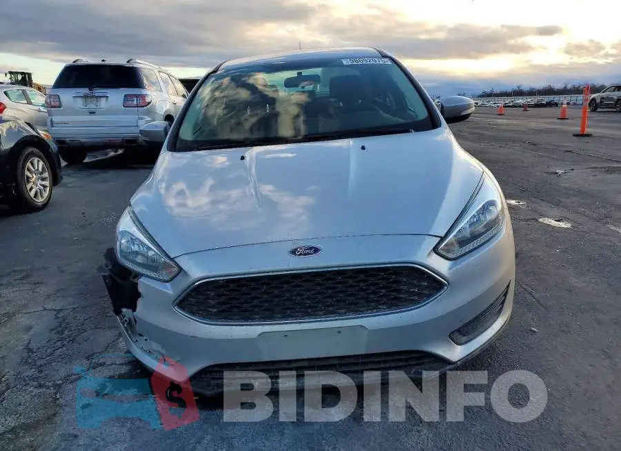 1FADP3F22HL223471 Photo# 5