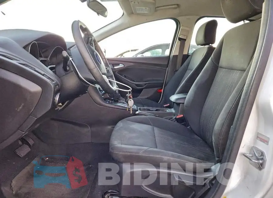 1FADP3F25HL218846 Photo# 7