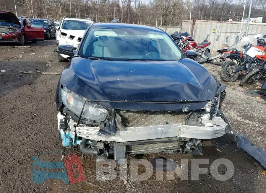 19XFC1F38KE208078 Photo# 5