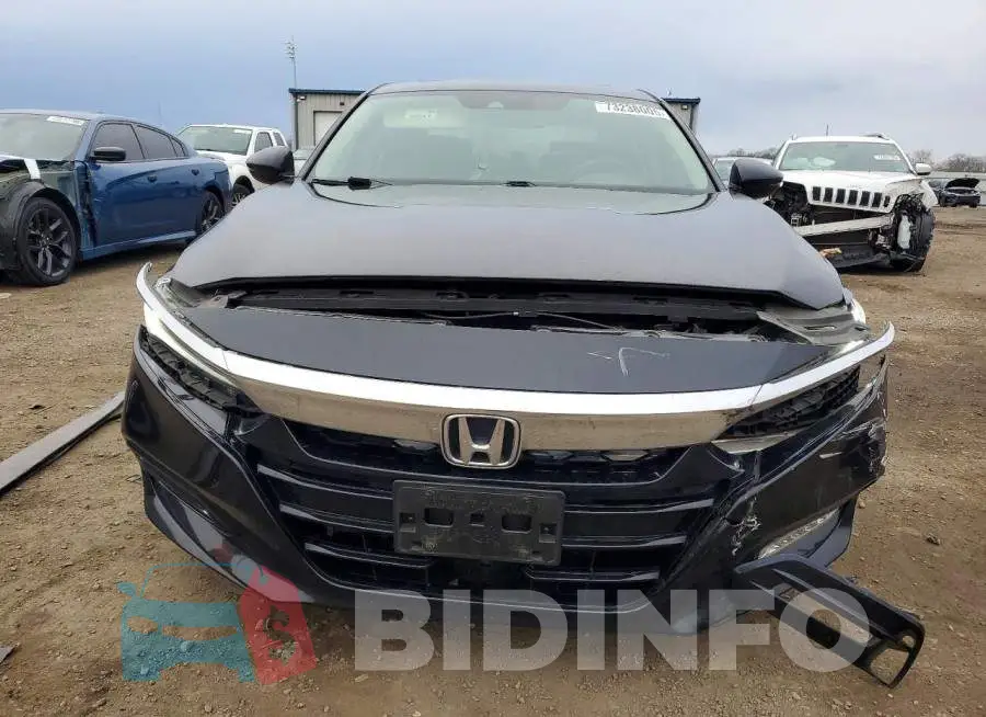 1HGCV1F51KA136482 Photo# 5