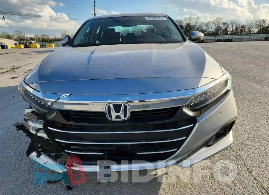 1HGCV3F54NA015185 Photo# 5