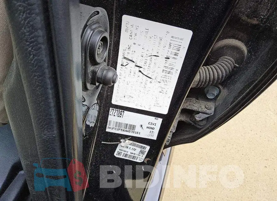 2HGFC2F5XHH570161 Photo# 12
